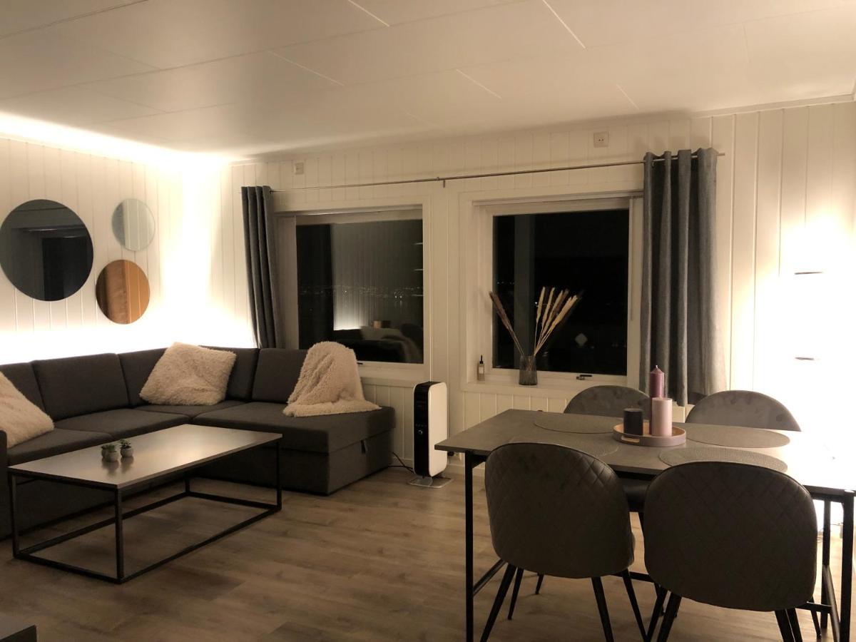 Moderne Og Trivelig Leilighet, Med Unik Utsikt Tromsø Eksteriør billede