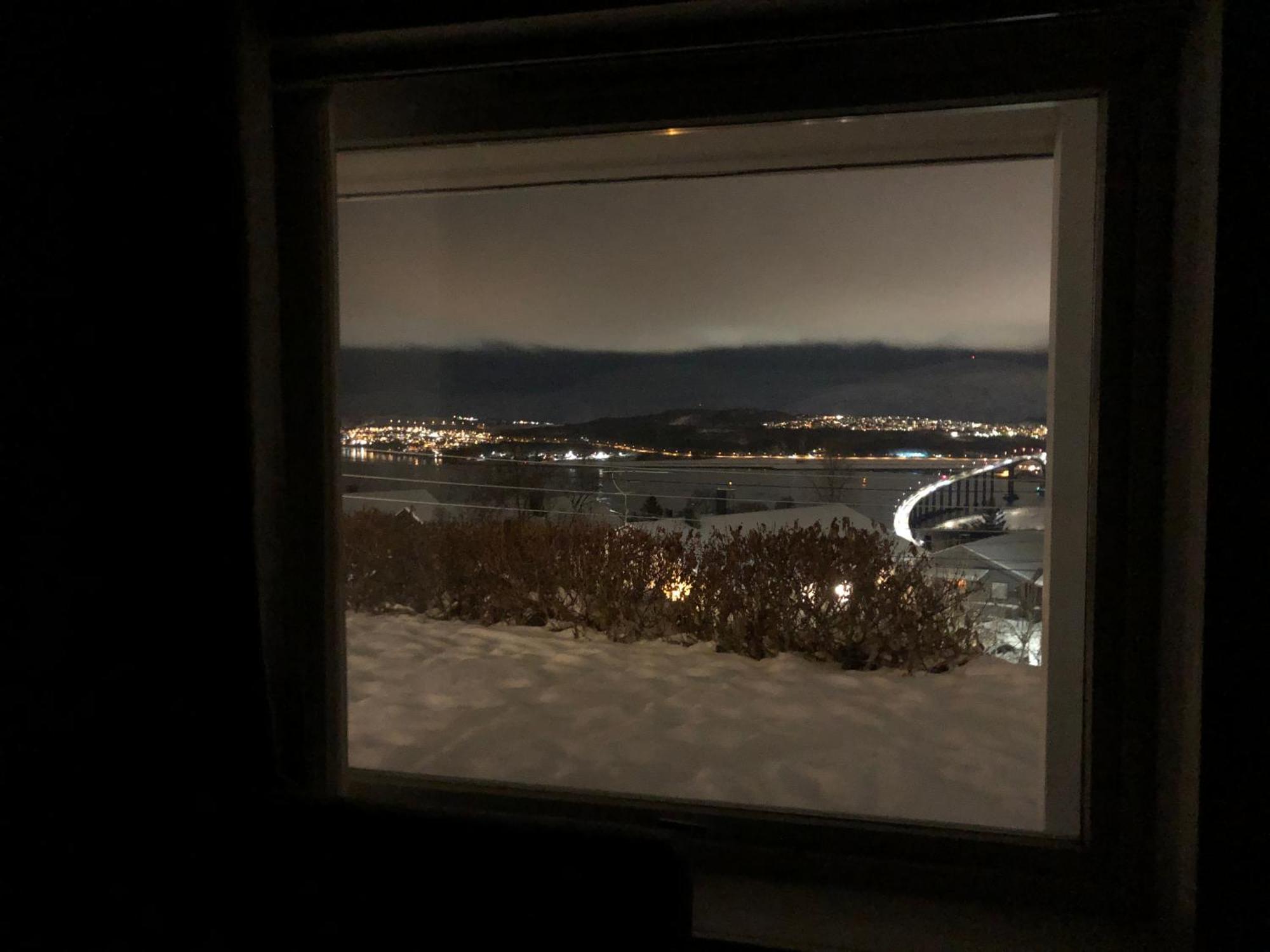 Moderne Og Trivelig Leilighet, Med Unik Utsikt Tromsø Eksteriør billede